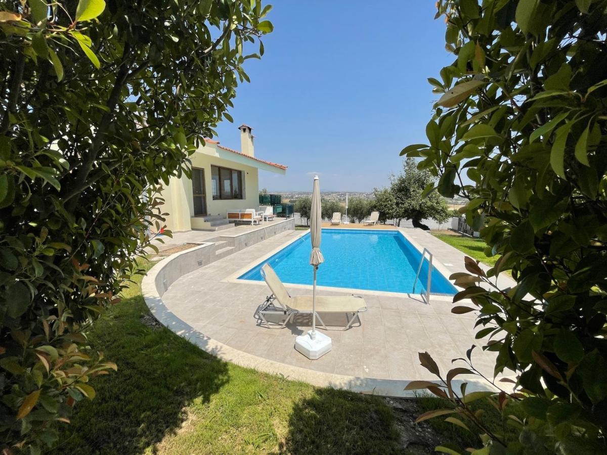 Serenity House Epanomi Exterior photo